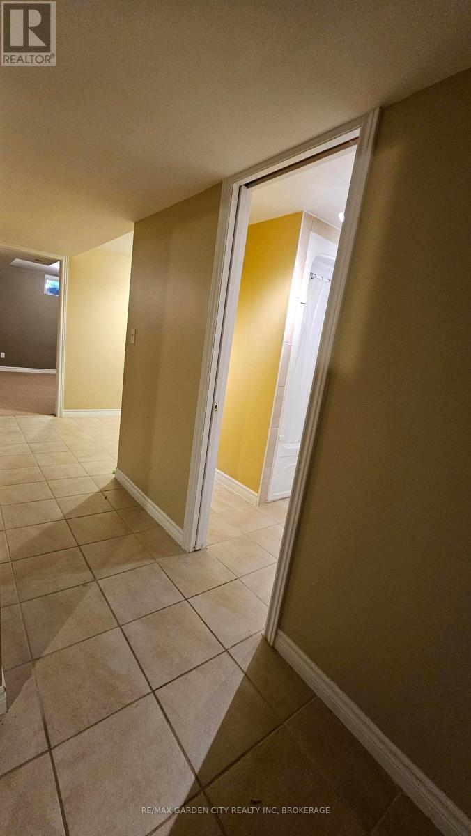 244 Autumn Crescent, Welland, Ontario  L3C 7K2 - Photo 21 - X12545972