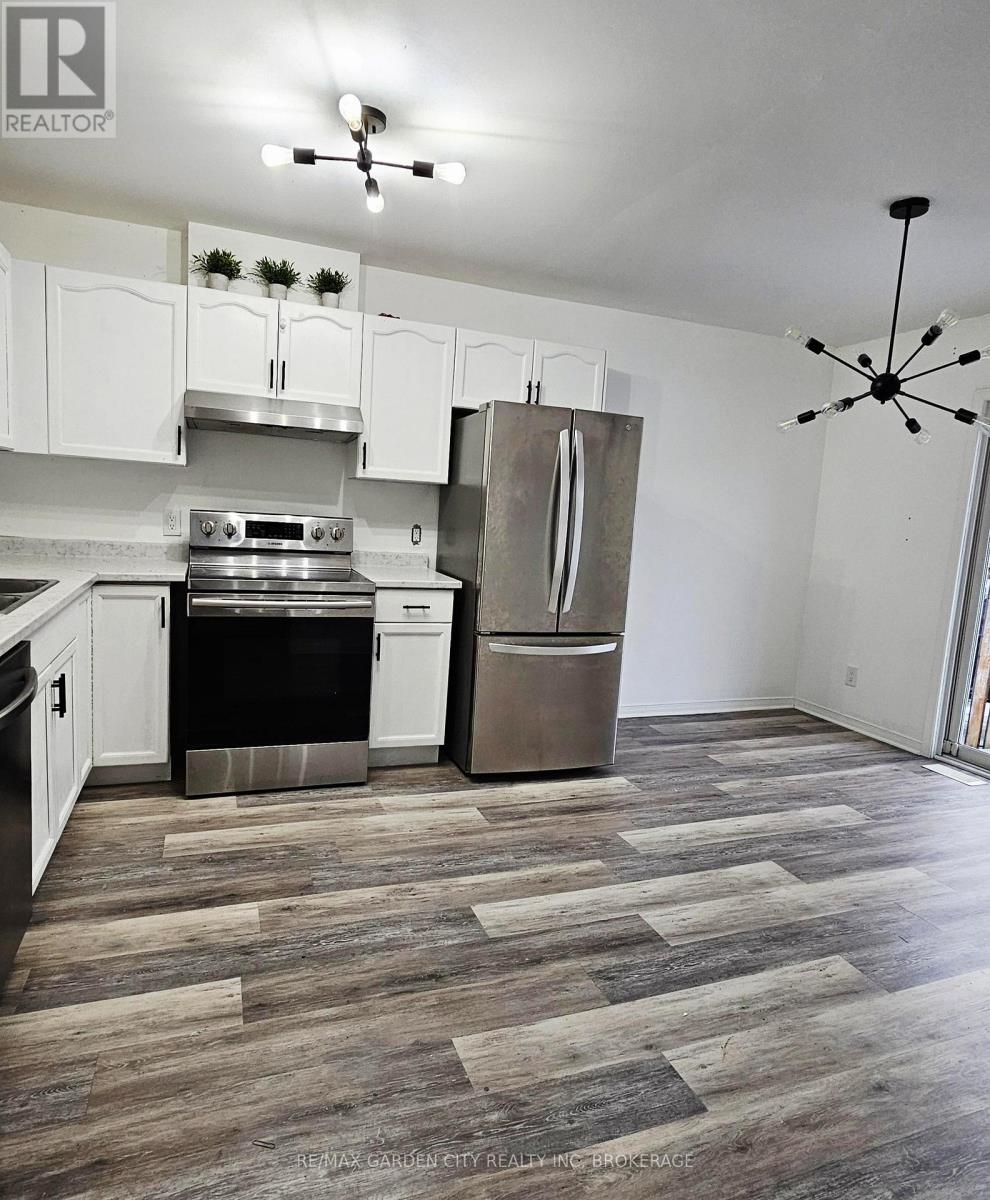 244 Autumn Crescent, Welland, Ontario  L3C 7K2 - Photo 6 - X12545972