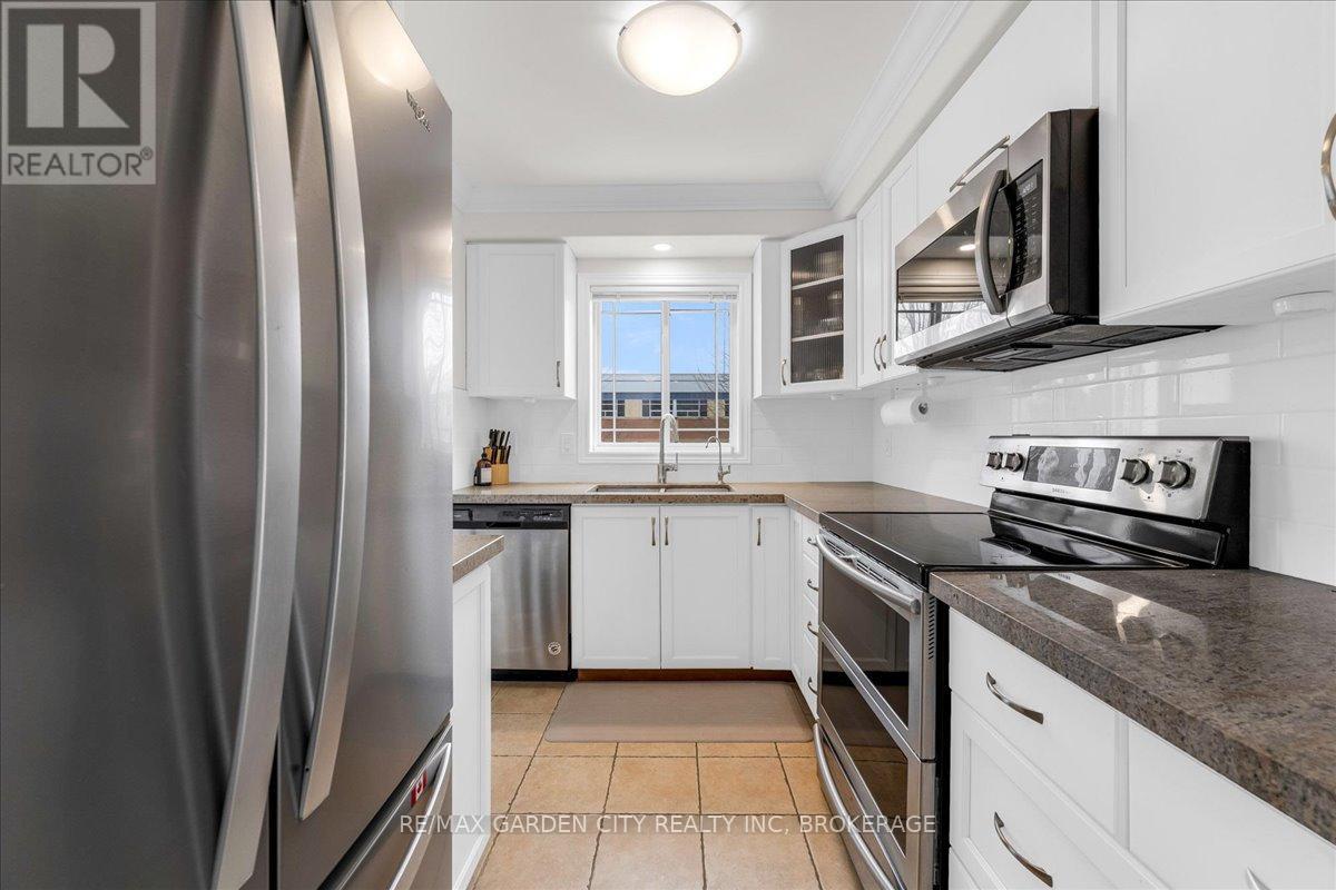 45 Hemlock Way, Grimsby, Ontario  L3M 0A8 - Photo 11 - X12546008