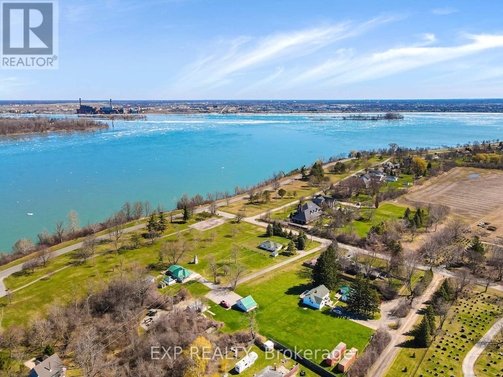 2651 Mcaffee Street, Fort Erie, Ontario  L2A 5M4 - Photo 24 - X12546034