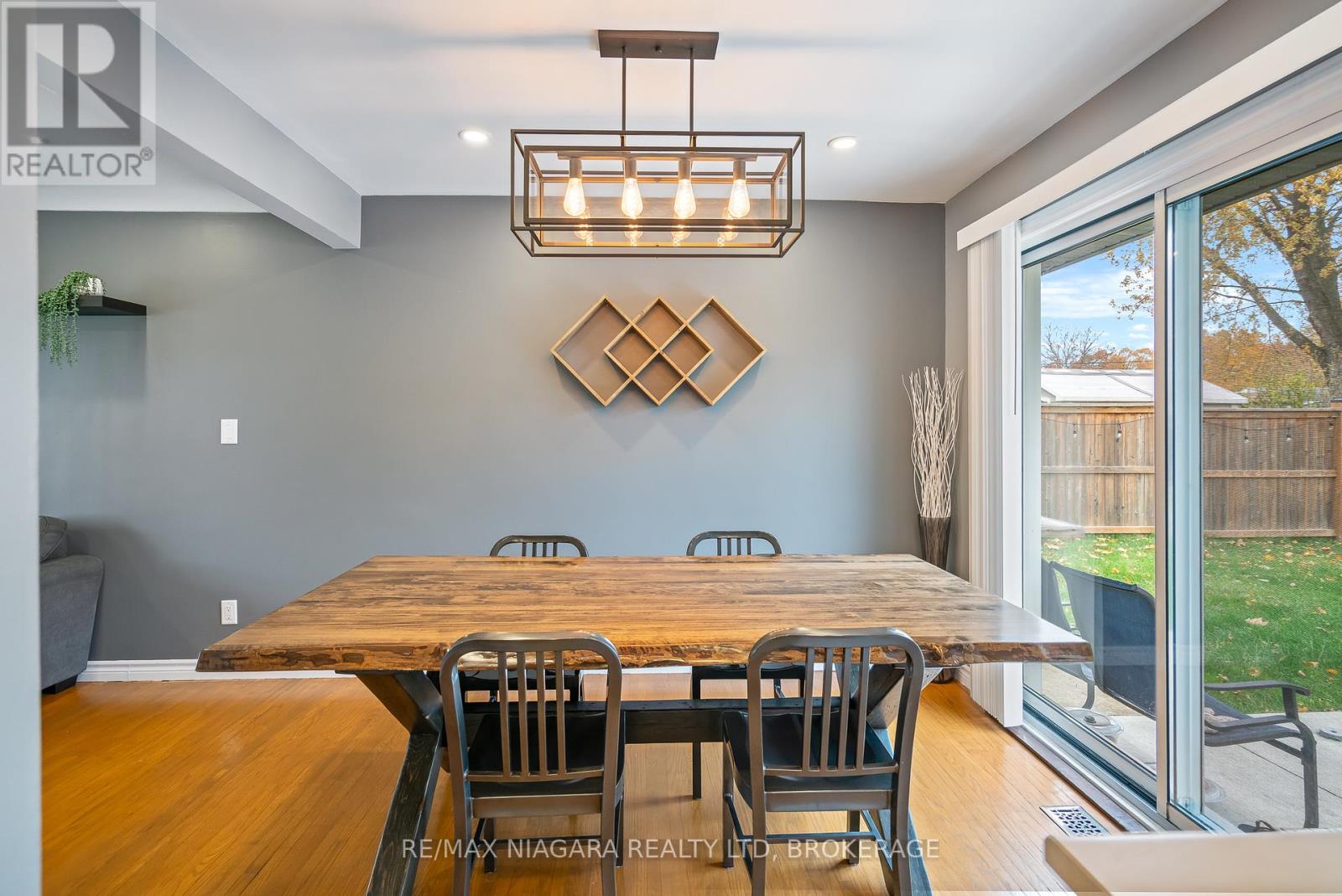 3 Florence Street, St. Catharines, Ontario  L2N 3G5 - Photo 12 - X12546058