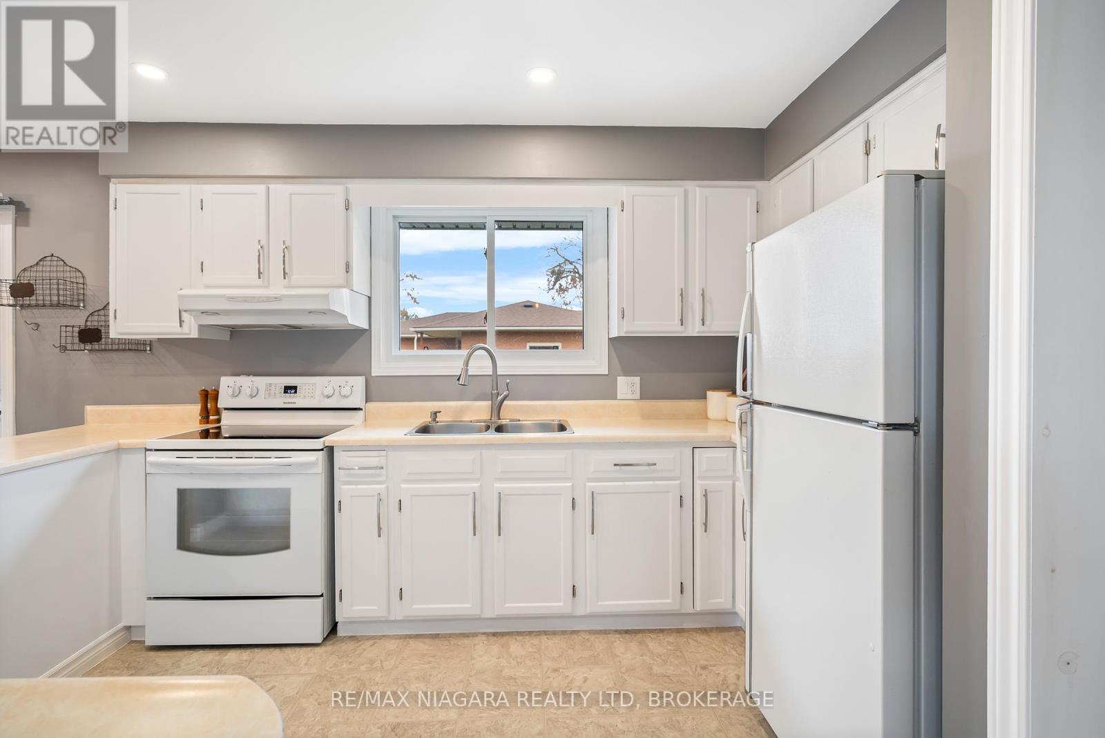 3 Florence Street, St. Catharines, Ontario  L2N 3G5 - Photo 15 - X12546058