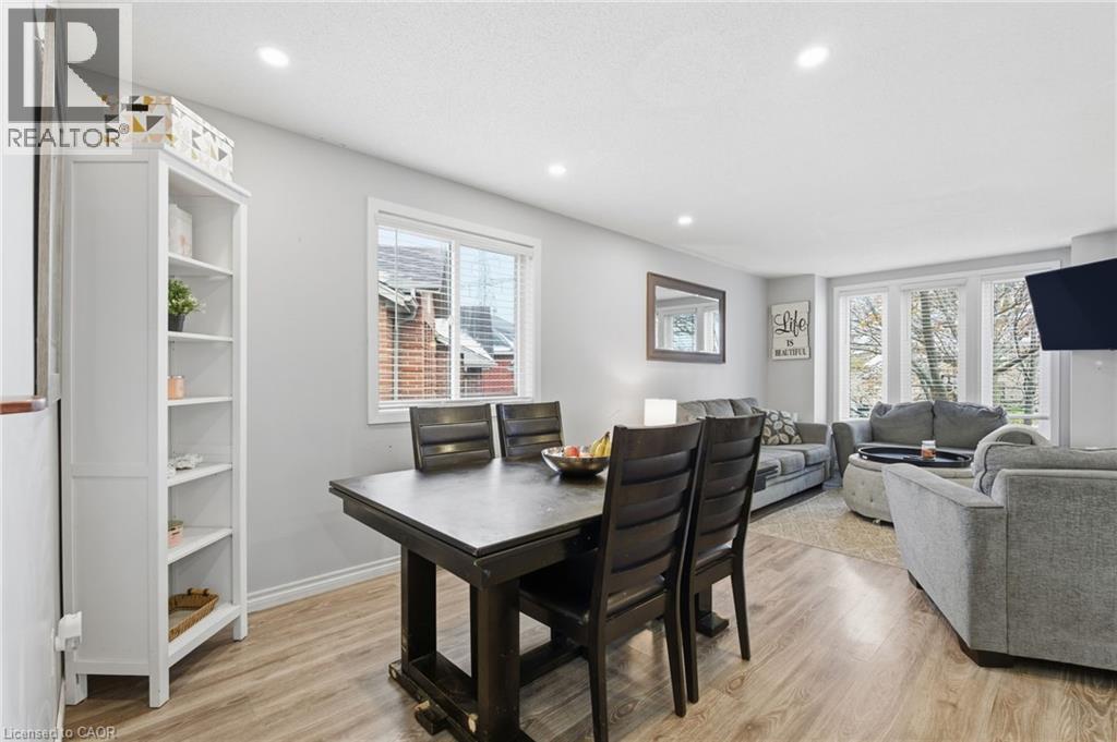 29 Strong Court, Brantford, Ontario N3R 7Y4 - Photo 13 - 40786665