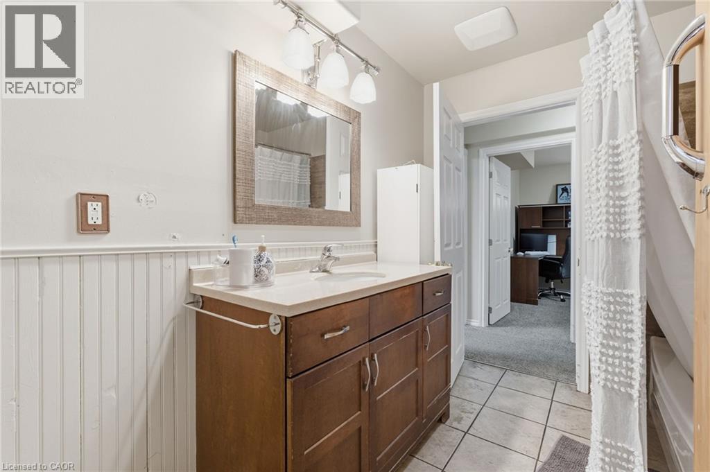 29 Strong Court, Brantford, Ontario N3R 7Y4 - Photo 38 - 40786665