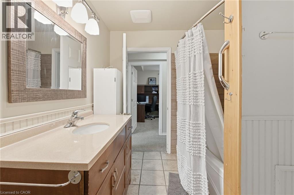 29 Strong Court, Brantford, Ontario N3R 7Y4 - Photo 39 - 40786665