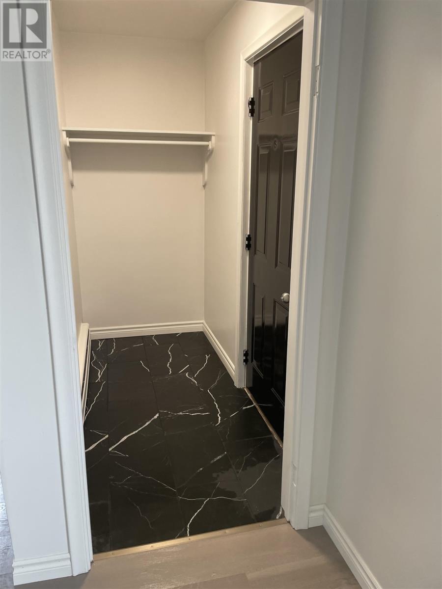 35 Wallace Ter, Sault Ste. Marie, Ontario  P6C 1K2 - Photo 2 - SM252596