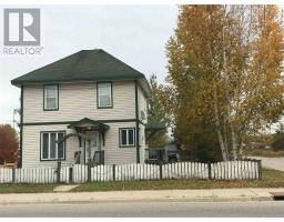 114 Monk ST, Chapleau, Ontario