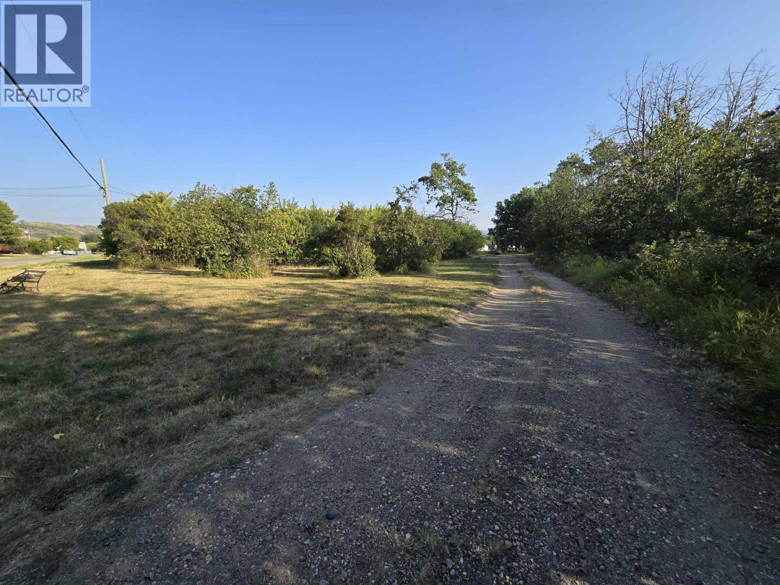 9823 E Birch Avenue, Taylor, British Columbia  V0C 2K0 - Photo 2 - R3044116