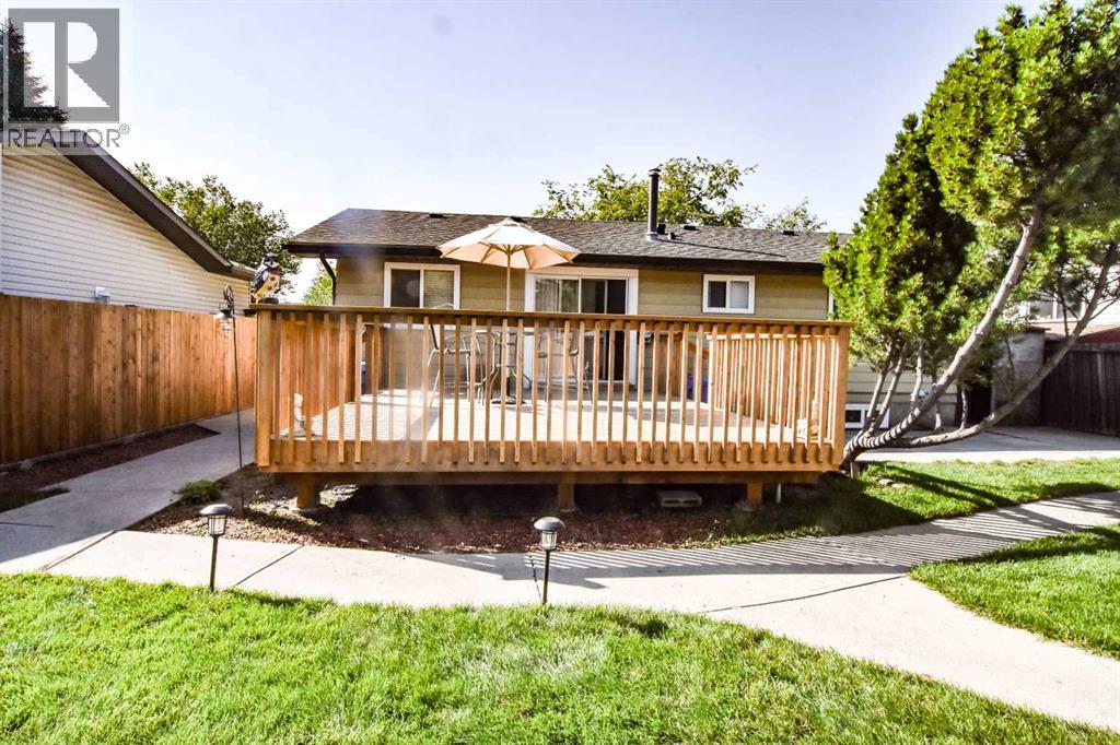 904 Abbotsford Drive Ne, Calgary, Alberta  T2A 6B8 - Photo 13 - A2245003