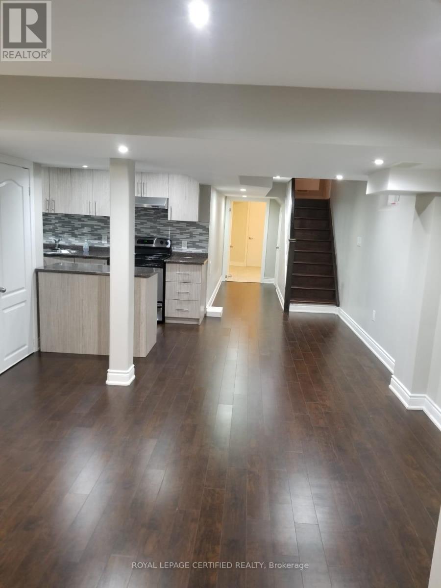 36 Wasaga Road, Brampton, Ontario  L6X 3B1 - Photo 4 - W12545794