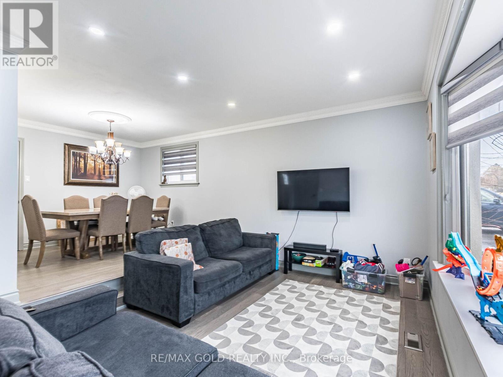 38 Aintree Crescent, Brampton, Ontario  L6T 2T3 - Photo 15 - W12545800