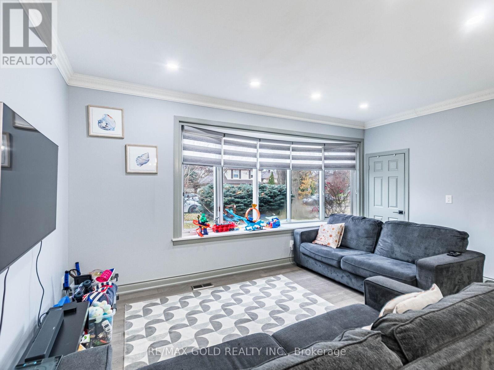 38 Aintree Crescent, Brampton, Ontario  L6T 2T3 - Photo 16 - W12545800