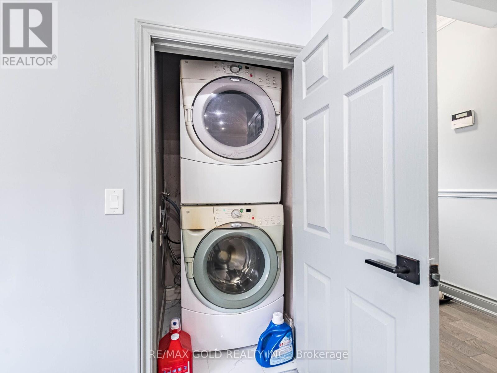 38 Aintree Crescent, Brampton, Ontario  L6T 2T3 - Photo 31 - W12545800