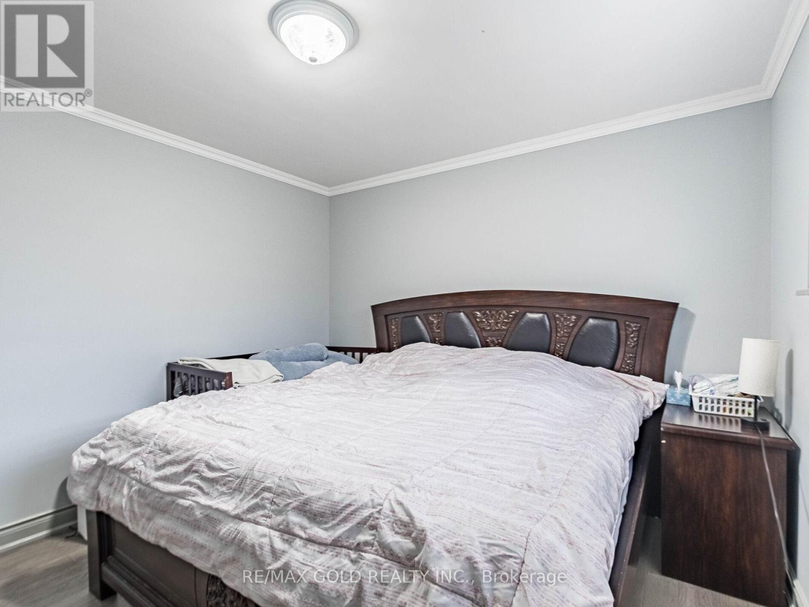 38 Aintree Crescent, Brampton, Ontario  L6T 2T3 - Photo 34 - W12545800