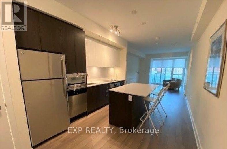 305 - 8 Ann Street, Mississauga, Ontario  L5G 3E6 - Photo 4 - W12545812