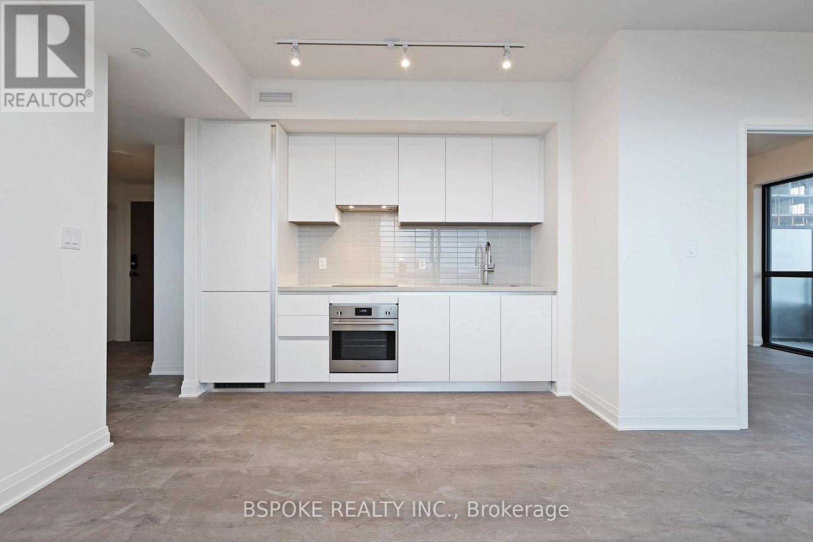 3402 - 4015 The Exchange, Mississauga, Ontario  L5B 0N9 - Photo 6 - W12545860