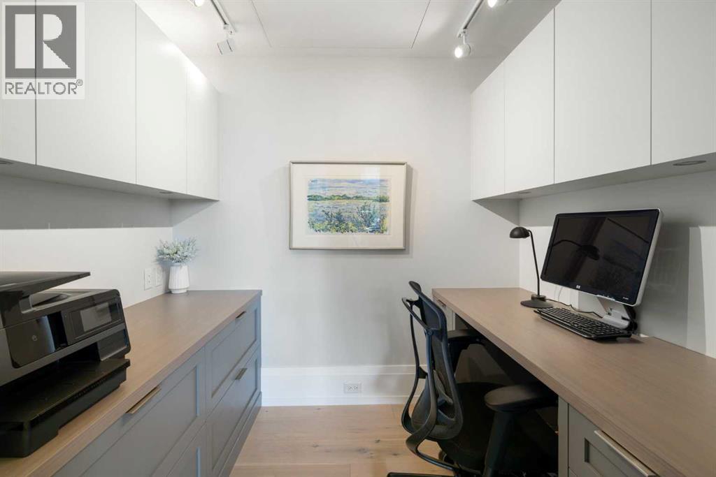 302, 3030 17 Street Sw, Calgary, Alberta  T2T 6X3 - Photo 25 - A2256235