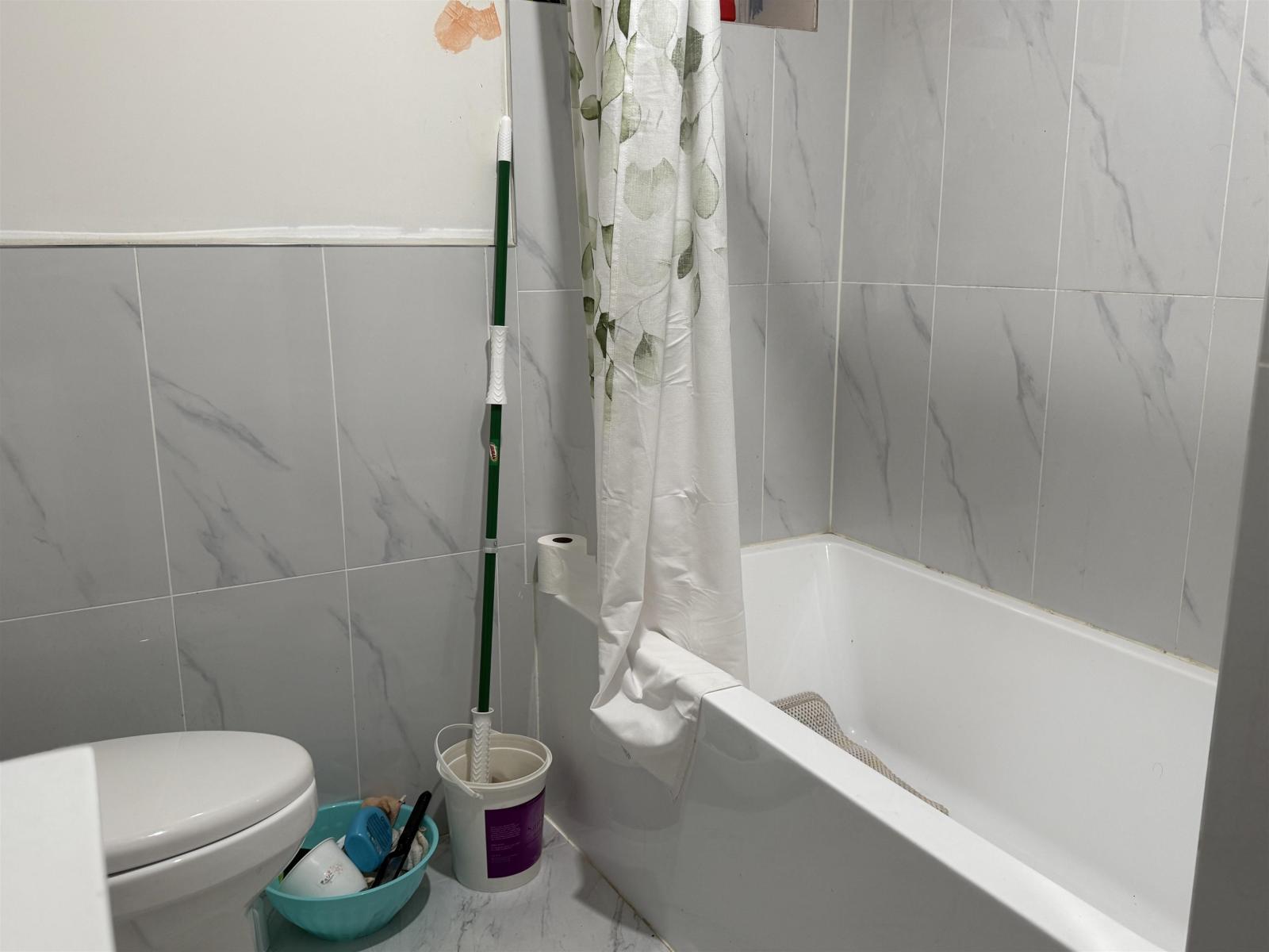 18048 64 Avenue, Surrey, British Columbia  V3S 1Z5 - Photo 34 - R3035819