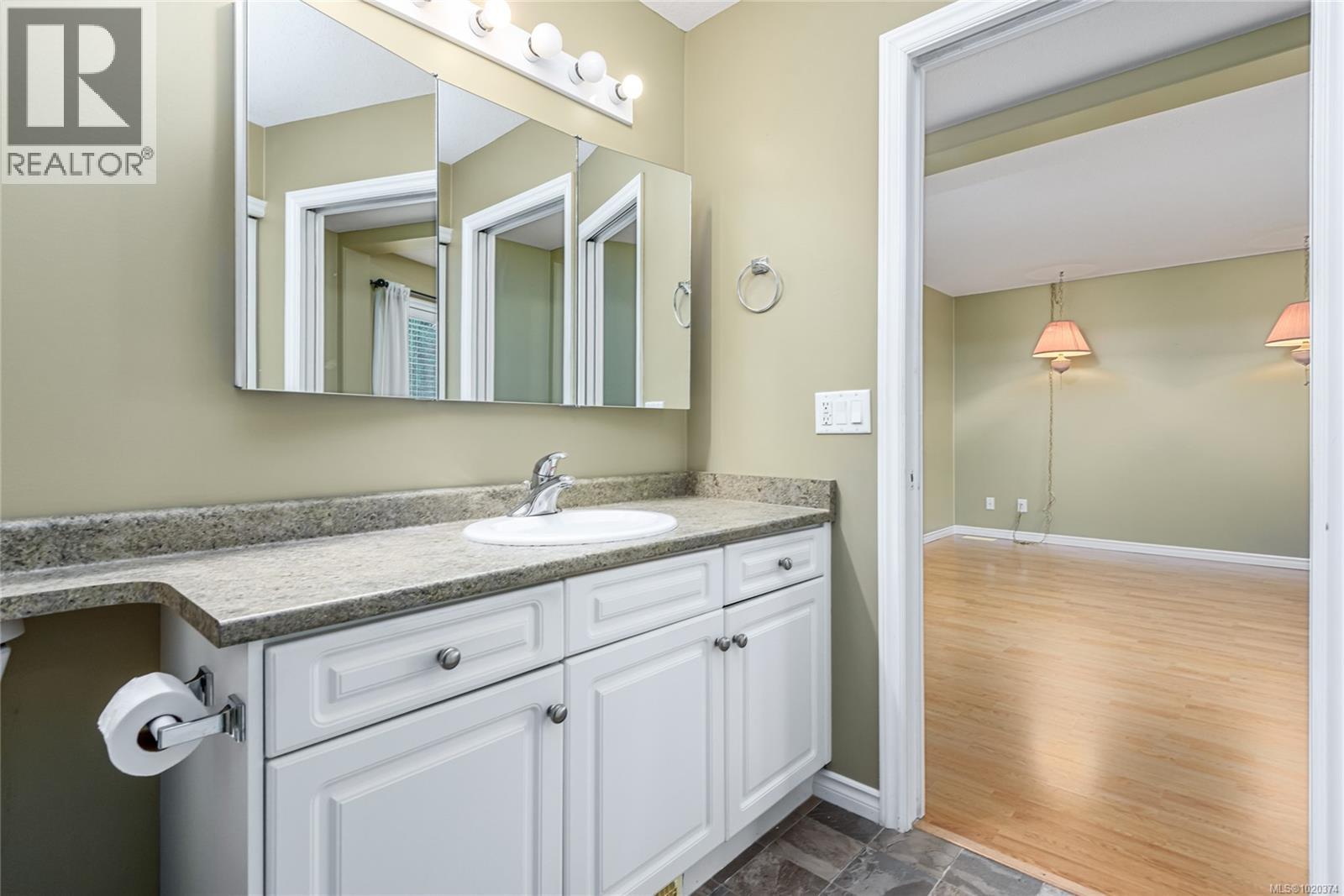 178 4714 Muir Rd, Courtenay, British Columbia  V9N 8Z6 - Photo 11 - 1020374