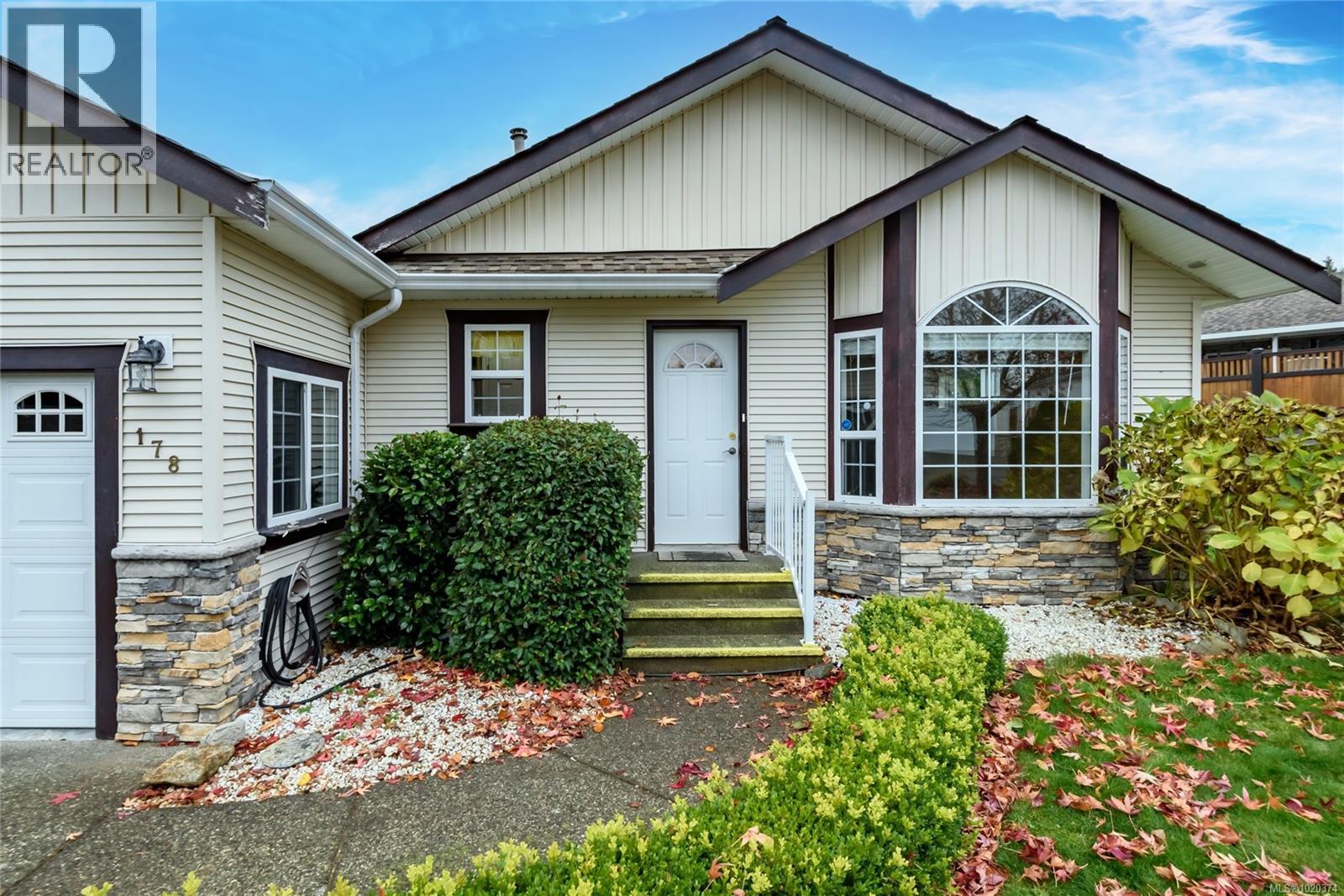 178 4714 Muir Rd, Courtenay, British Columbia  V9N 8Z6 - Photo 4 - 1020374