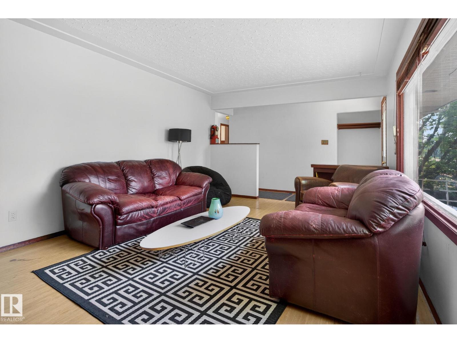9603 52 St Nw, Edmonton, Alberta  T6B 1G8 - Photo 11 - E4465752