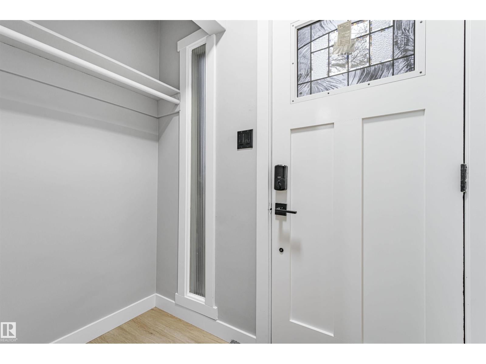 Unknown Address, ,    - Photo 2 - E4465753