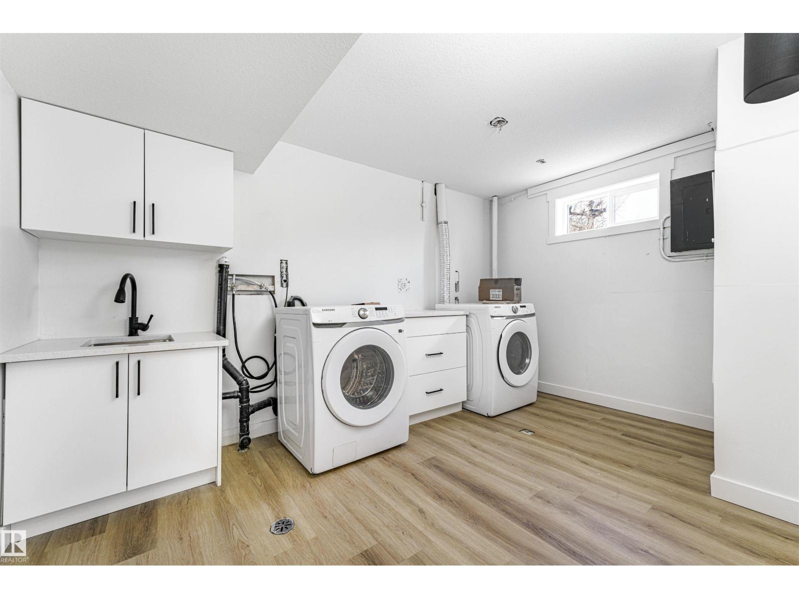 Unknown Address, ,    - Photo 32 - E4465753