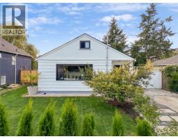 2540 Blackwood St Hillside