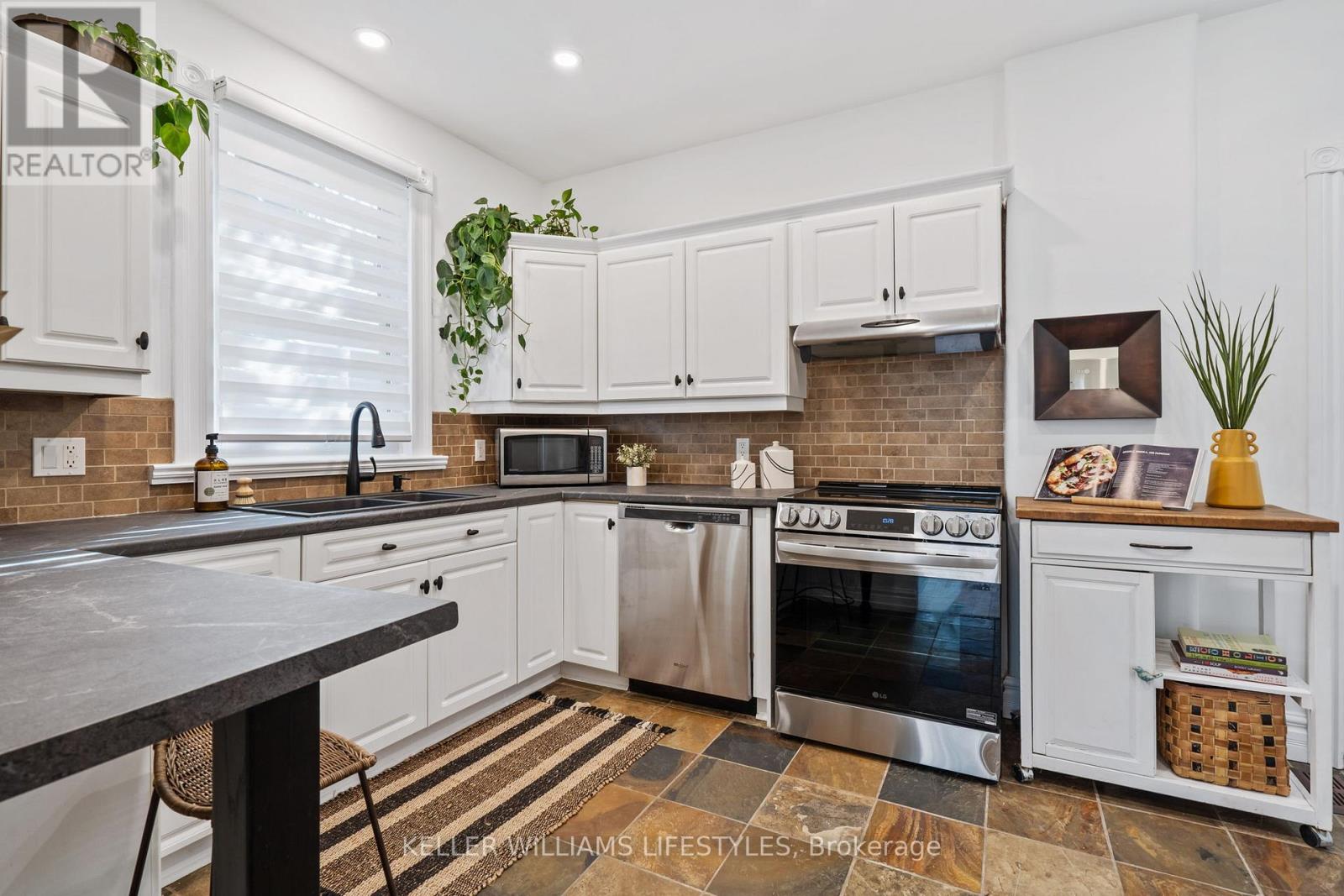 951 Lorne Avenue, London East, Ontario  N5W 3L2 - Photo 13 - X12531878