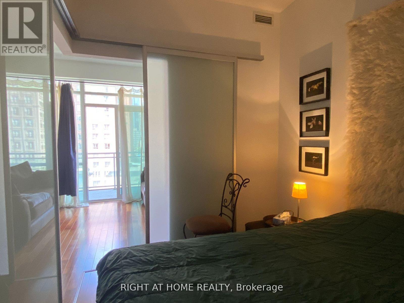 N611 - 116 George Street, Toronto, Ontario  M5A 3S2 - Photo 9 - C12545932