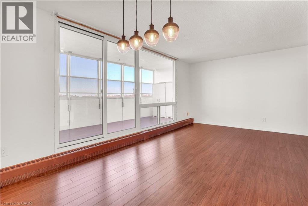 225 Harvard Place Unit# 809, Waterloo, Ontario  N2J 4H4 - Photo 17 - 40721096