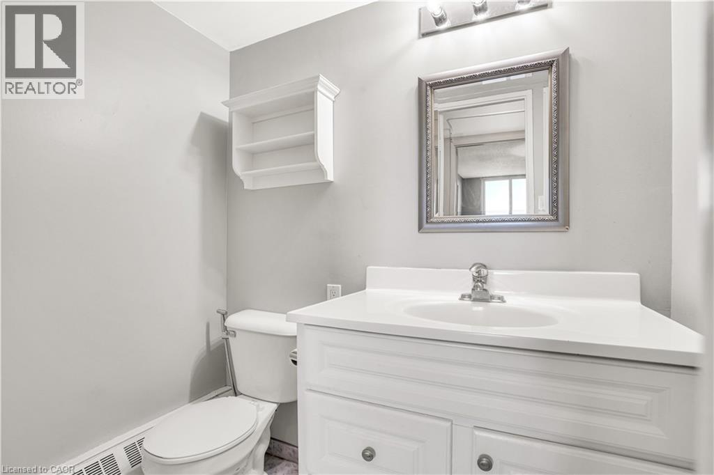 225 Harvard Place Unit# 809, Waterloo, Ontario  N2J 4H4 - Photo 32 - 40721096