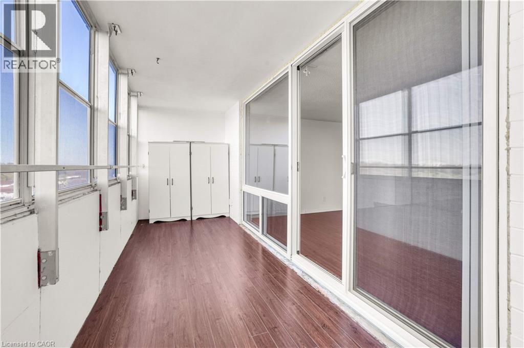 225 Harvard Place Unit# 809, Waterloo, Ontario  N2J 4H4 - Photo 20 - 40721096