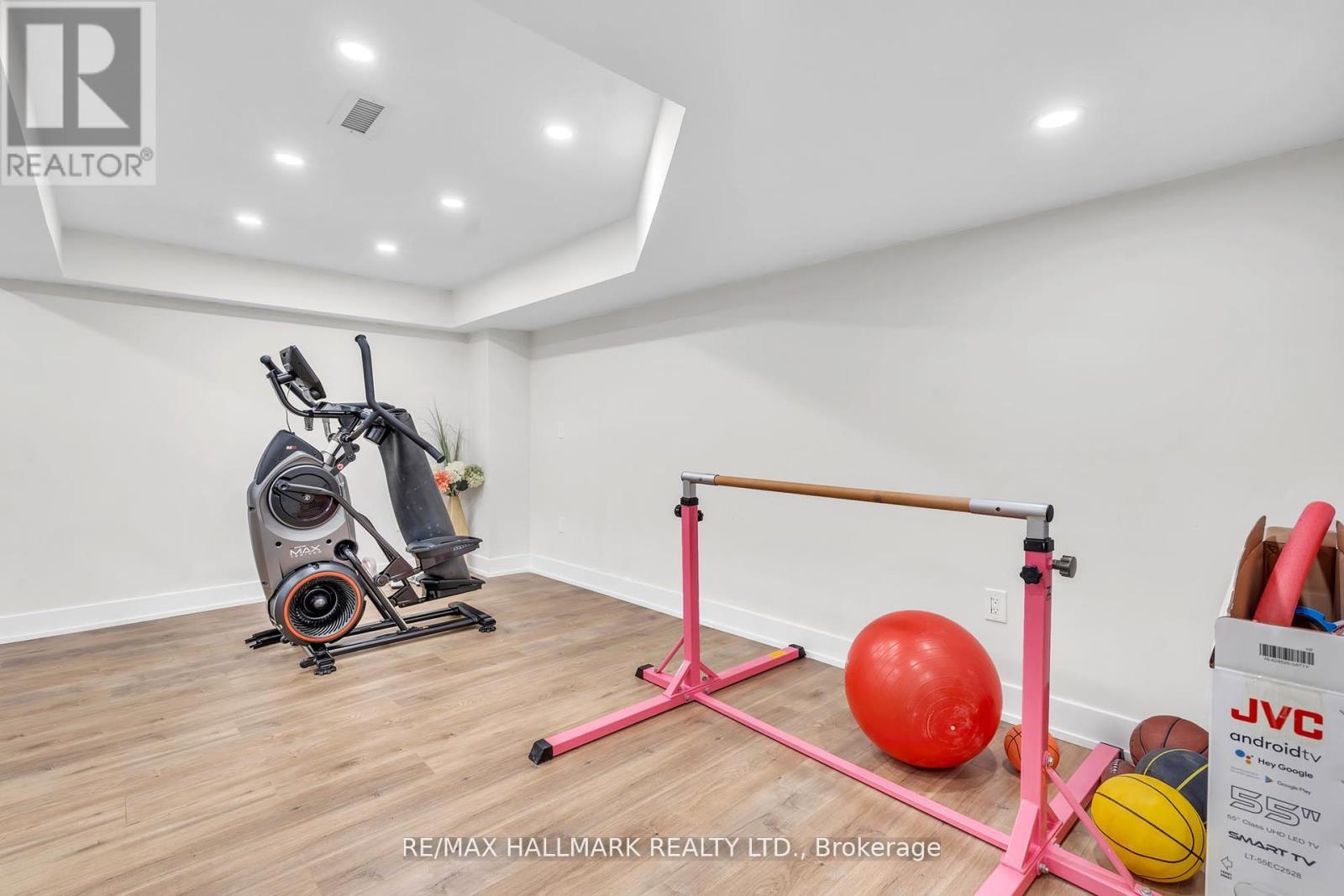 21 Brooks Avenue, Aurora, Ontario  L4G 7W2 - Photo 24 - N12458968