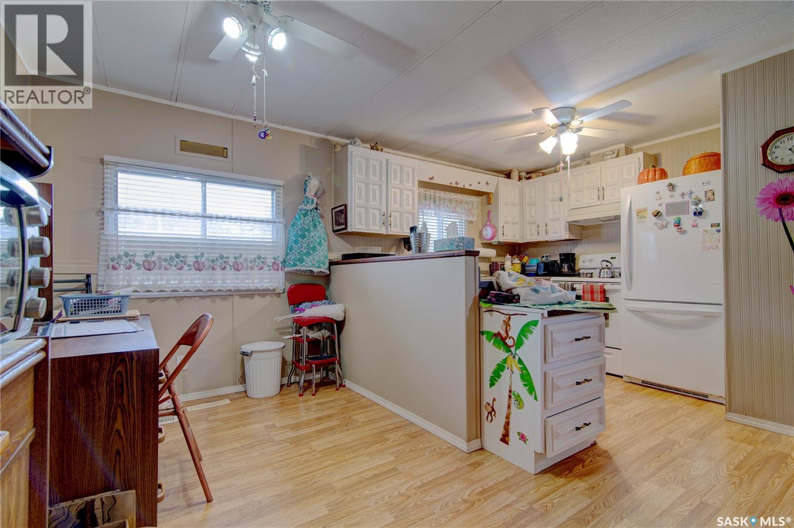 43 Garuik Crescent, Regina, Saskatchewan  S4R 7E5 - Photo 8 - SK023972