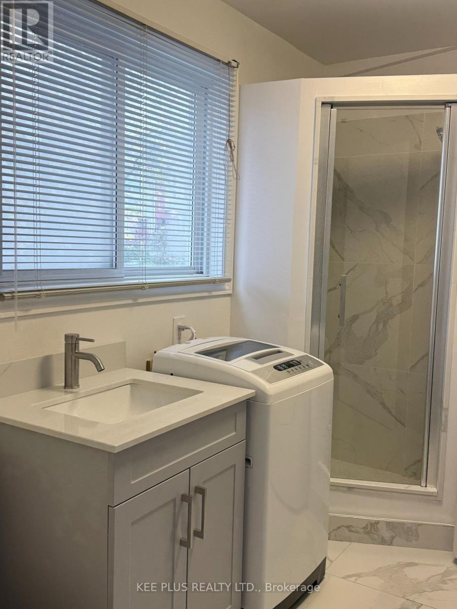 49 Marjory Avenue, Toronto, Ontario  M4M 2Y2 - Photo 7 - E12546020