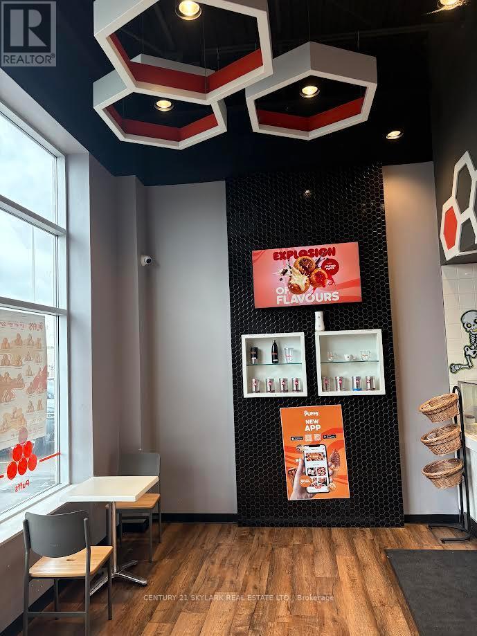 1299 Barton Street, Hamilton, Ontario  L8H 2V4 - Photo 3 - X12545472