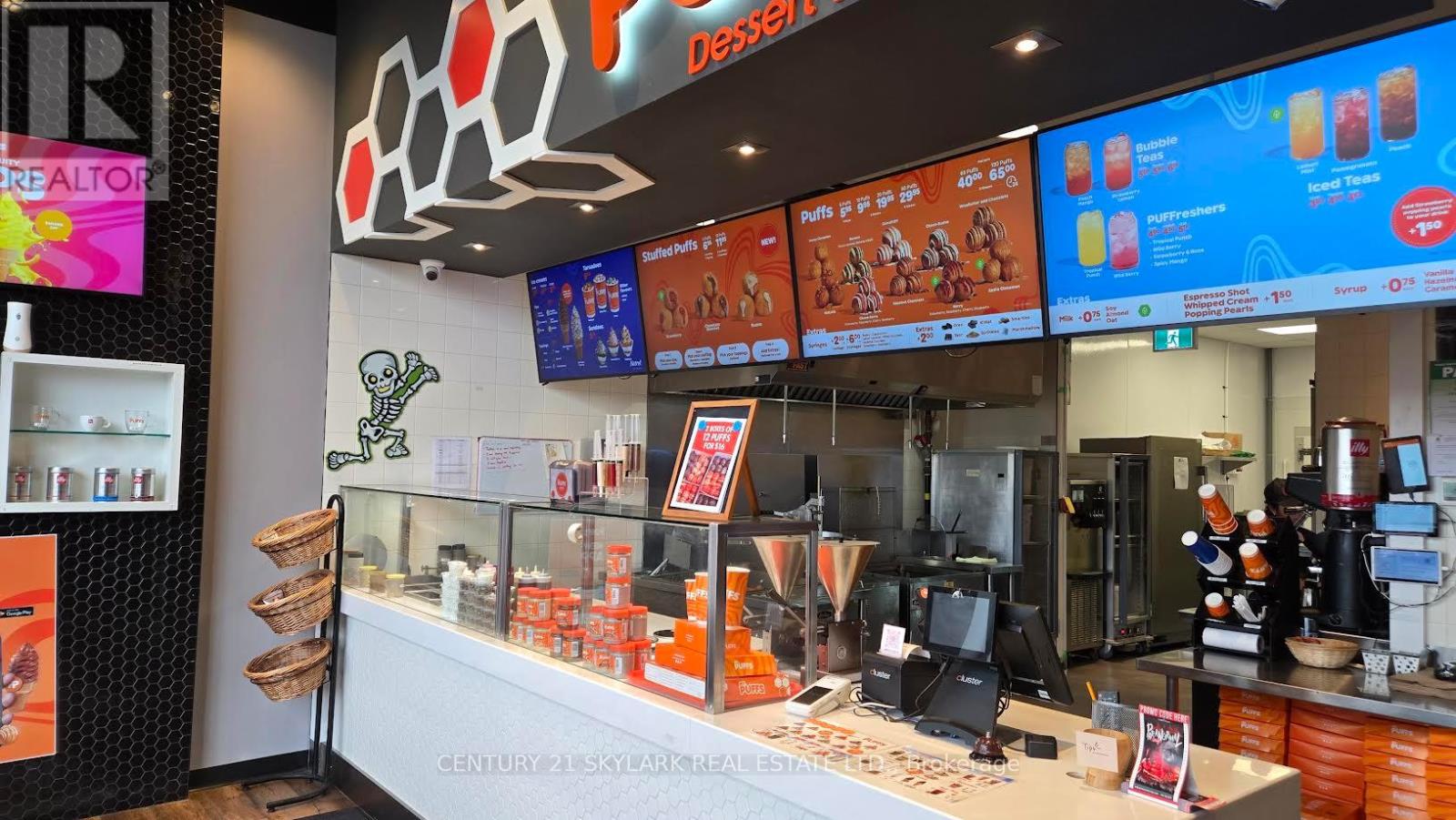 1299 Barton Street, Hamilton, Ontario  L8H 2V4 - Photo 5 - X12545472