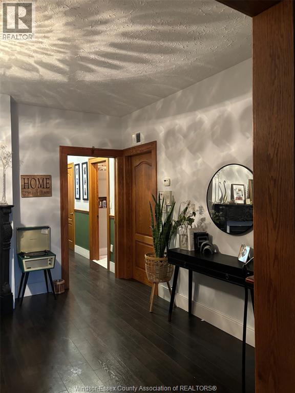 876 Erie Street, Windsor, Ontario N9A 3Y6 - Photo 13 - 25028859