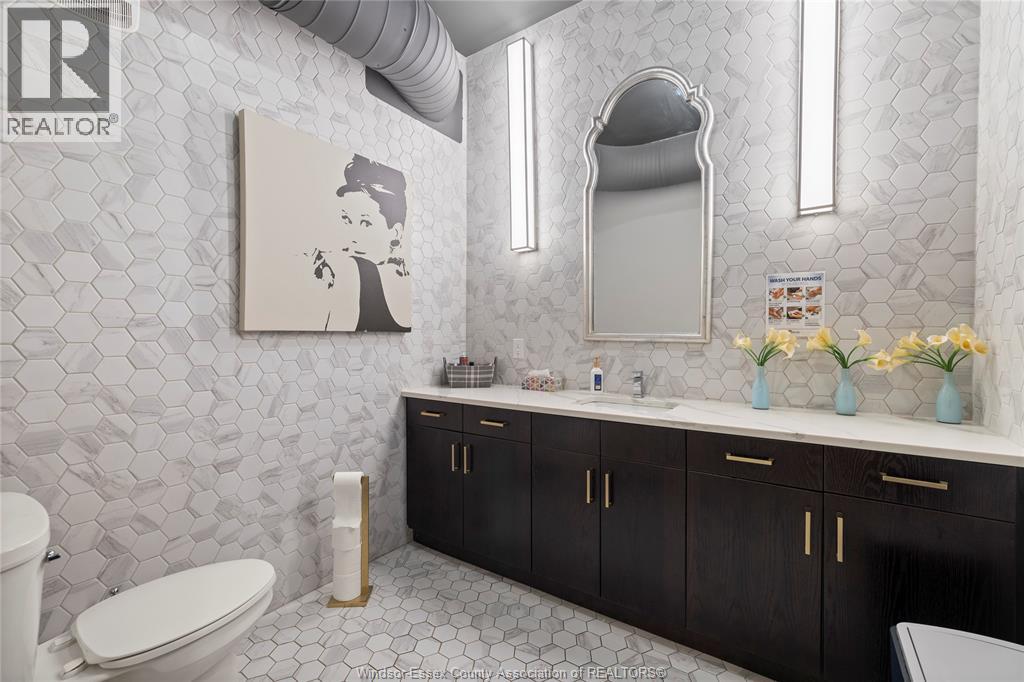 876 Erie Street, Windsor, Ontario N9A 3Y6 - Photo 7 - 25028859