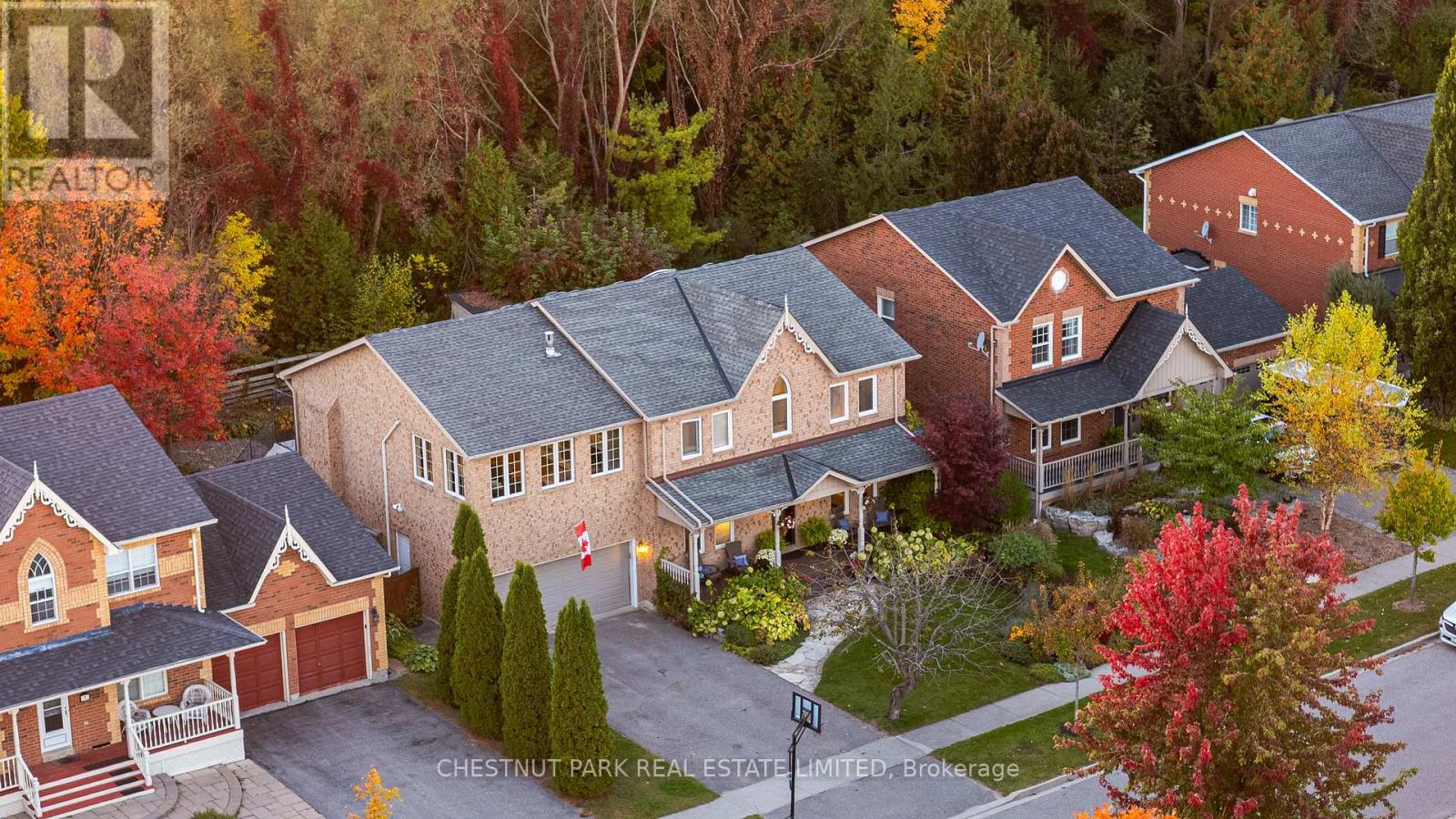 4 Galloway Crescent, Uxbridge, Ontario  L9P 1W8 - Photo 2 - N12545914