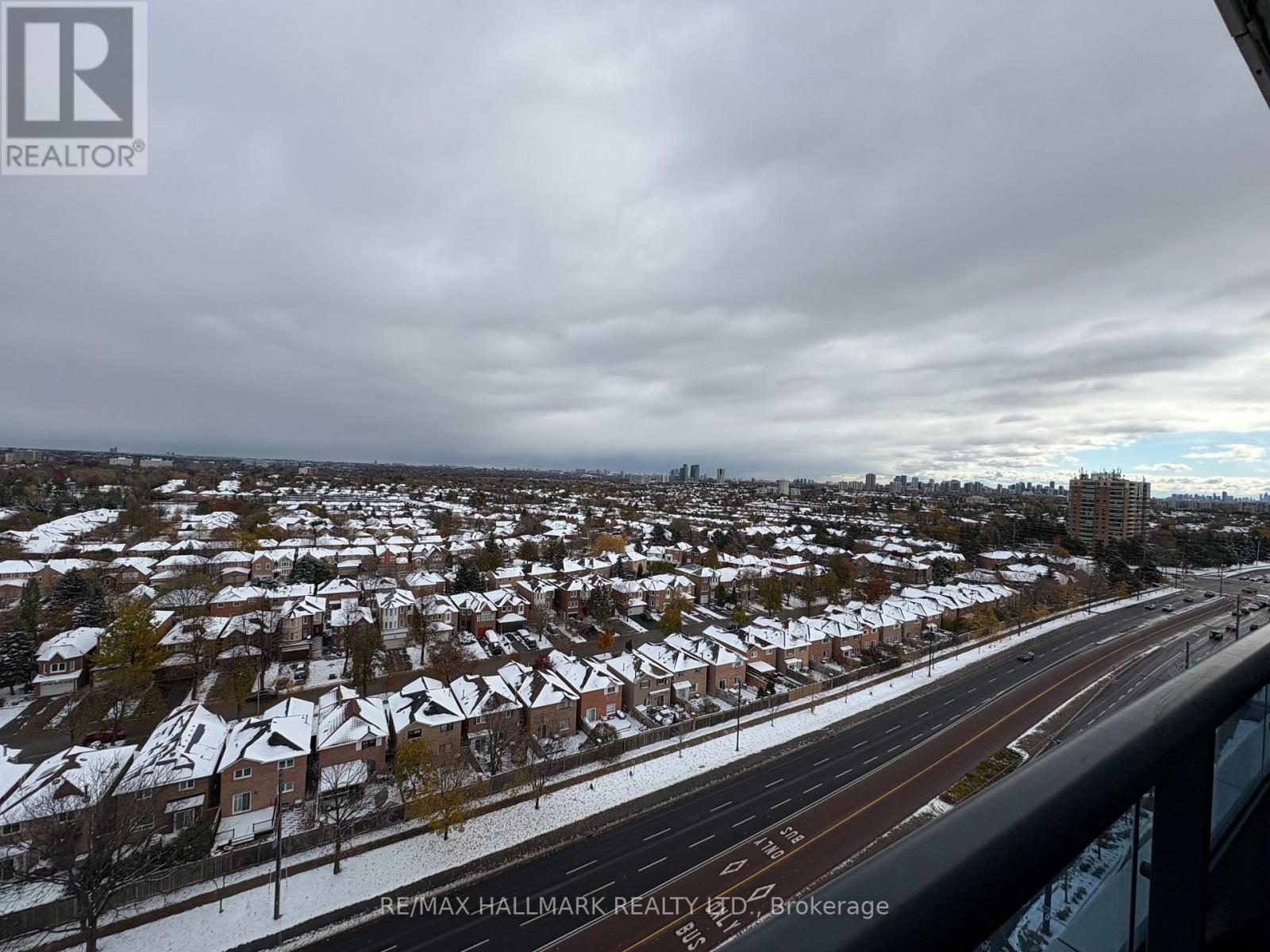 1402 - 7890 Bathurst Street, Vaughan, Ontario  L4J 0J8 - Photo 10 - N12546000