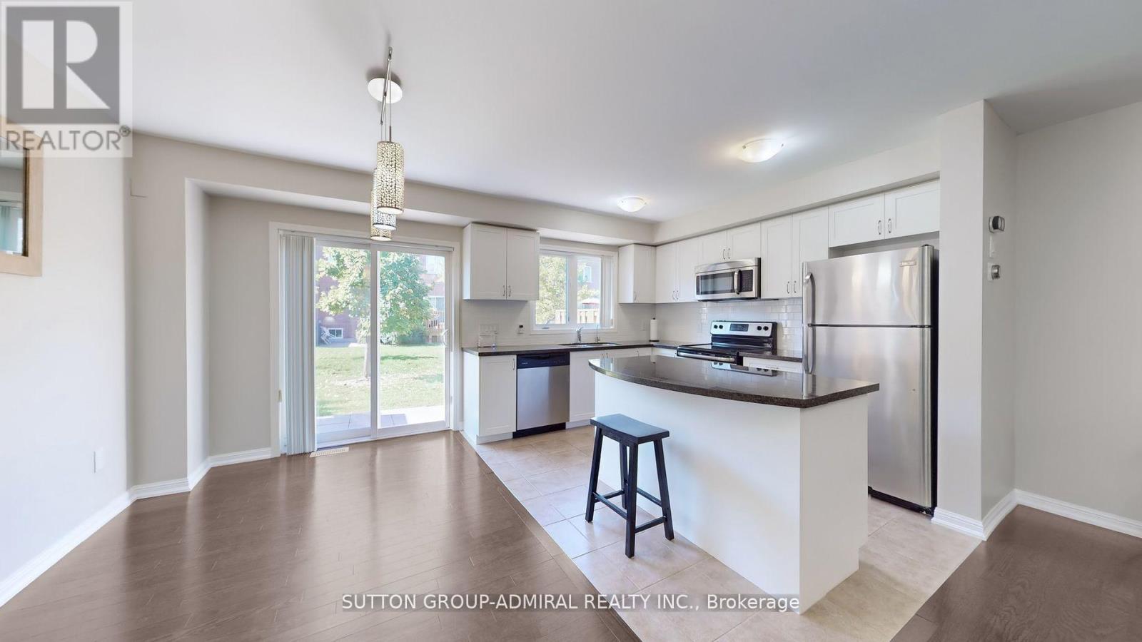 46 Edwin Pearson Street, Aurora, Ontario  L4G 0S1 - Photo 10 - N12546070