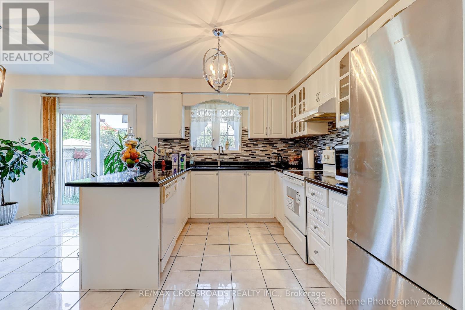 29 Billingsley Crescent, Markham, Ontario  L3S 4P2 - Photo 8 - N12546100