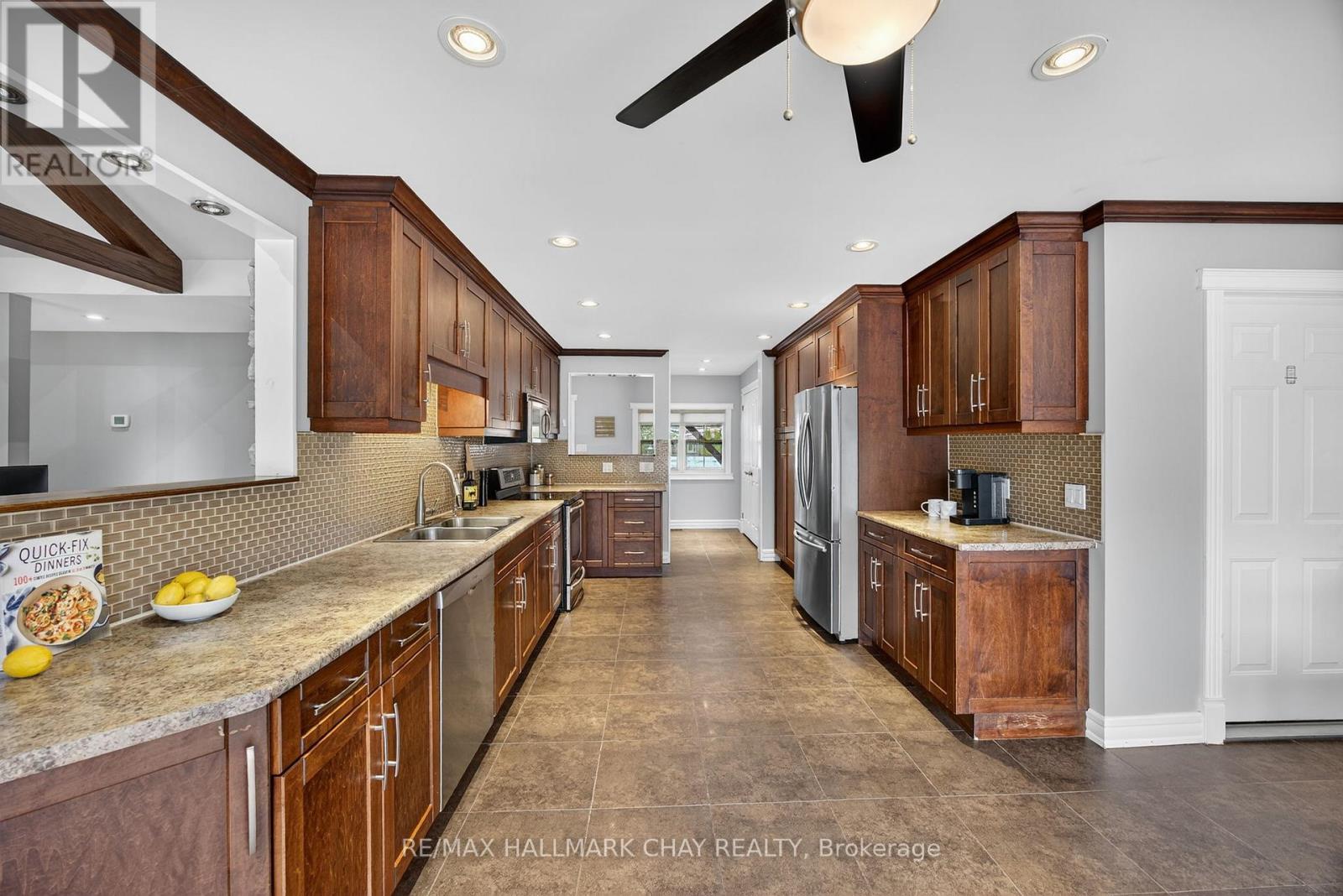 1259 Gilford Road, Innisfil, Ontario  L0L 1R0 - Photo 14 - N12546104