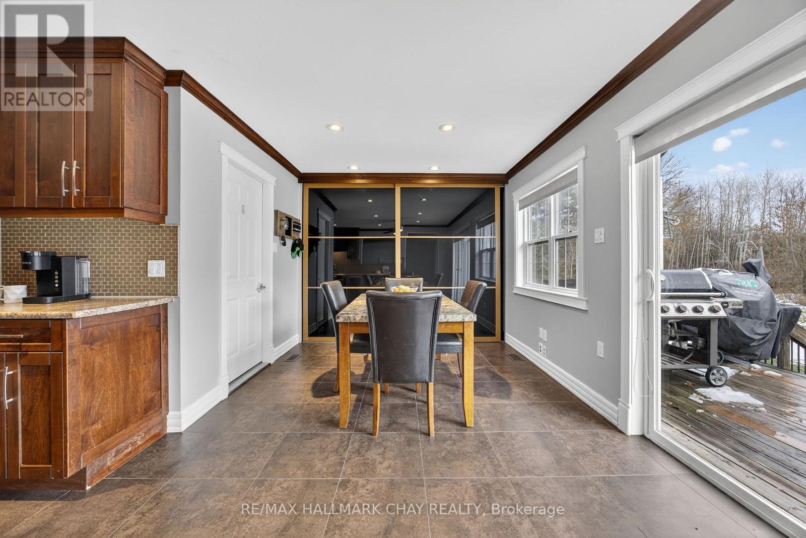 1259 Gilford Road, Innisfil, Ontario  L0L 1R0 - Photo 15 - N12546104