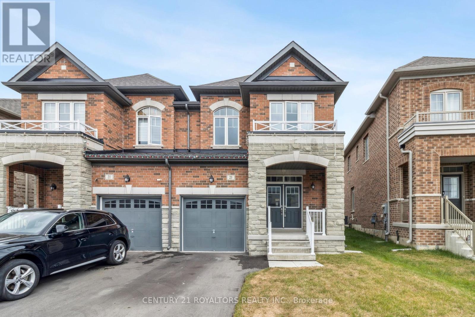 25 FERRAGINE CRESCENT, Bradford West Gwillimbury, Ontario