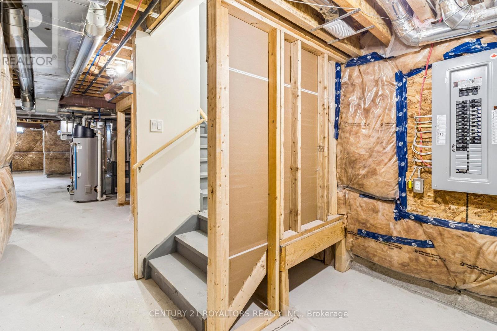 25 Ferragine Crescent, Bradford West Gwillimbury, Ontario  L3Z 4J9 - Photo 39 - N12546110