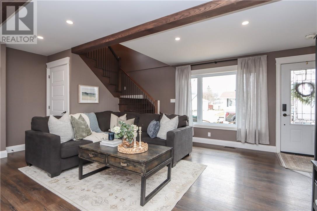 498 Adelaide Street, Espanola, Ontario P5E 1L4 - Photo 9 - 2125648