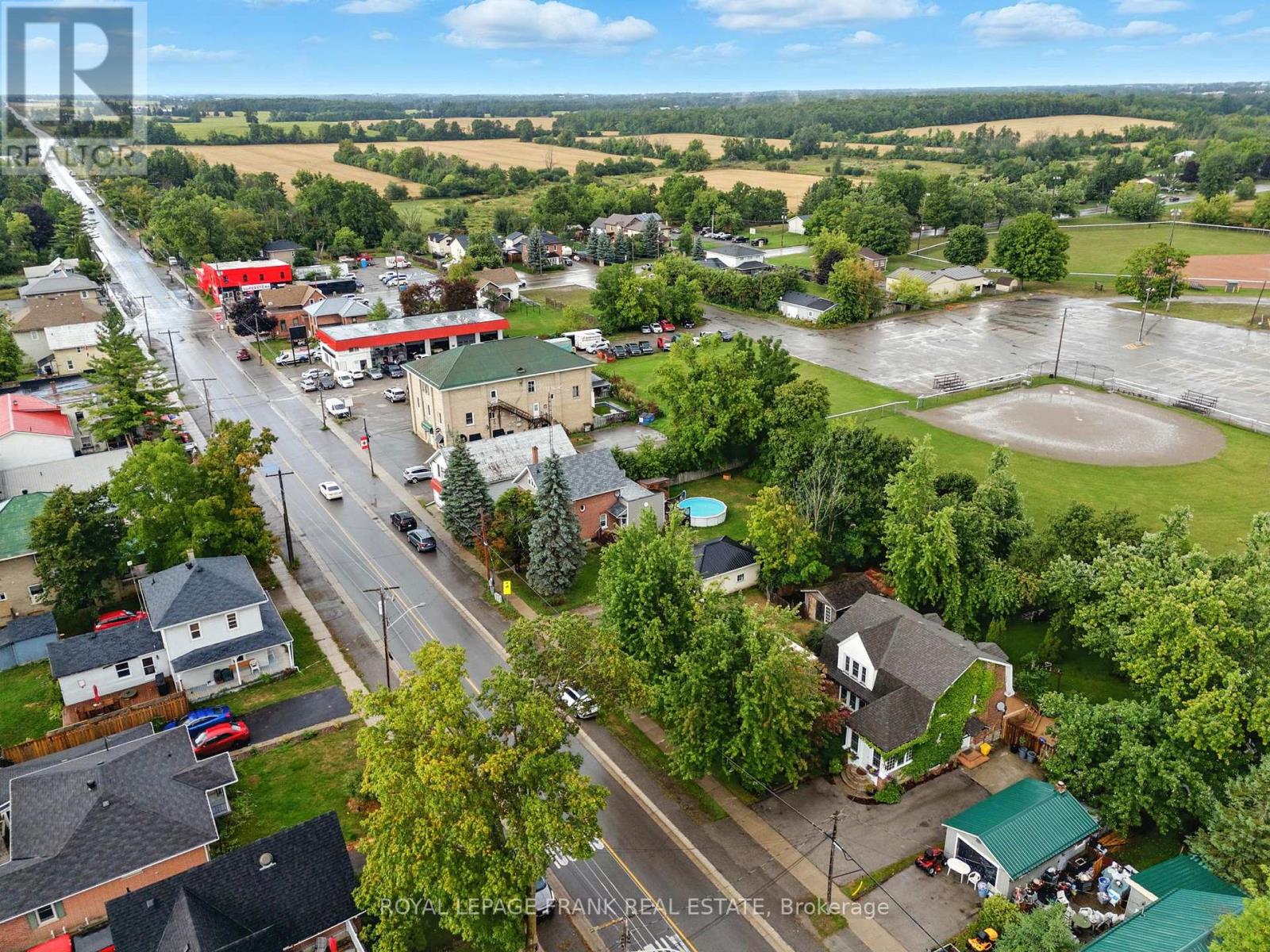 402 Eldon Road, Kawartha Lakes, Ontario K0M 2C0 - Photo 39 - X12469352